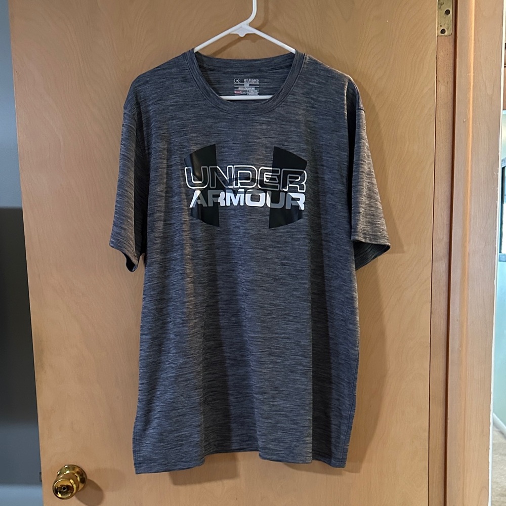 Under Armour Men's Charcoal Heather Tee